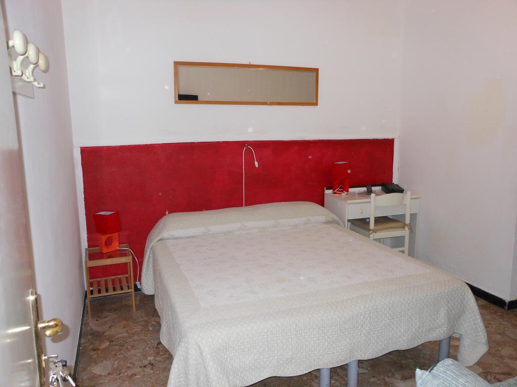 Albergo Fanny Alassio Exteriör bild