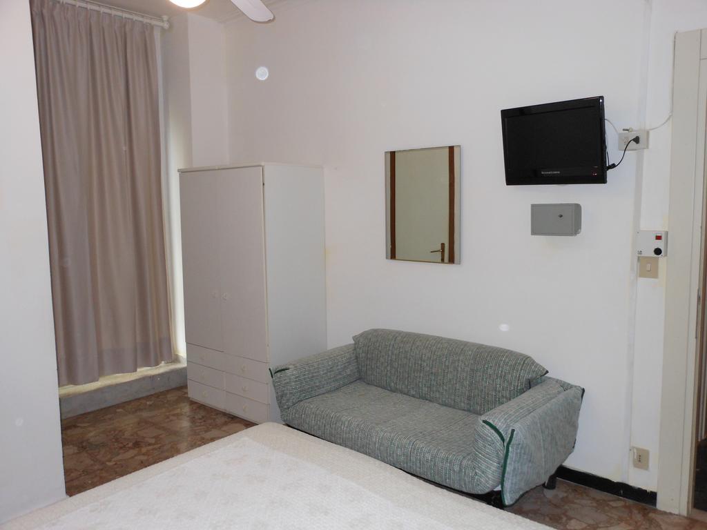 Albergo Fanny Alassio Exteriör bild